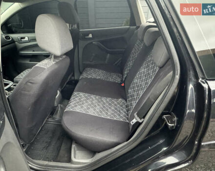 Черный Форд Фокус, объемом двигателя 1.6 л и пробегом 220 тыс. км за 2100 $, фото 15 на Automoto.ua