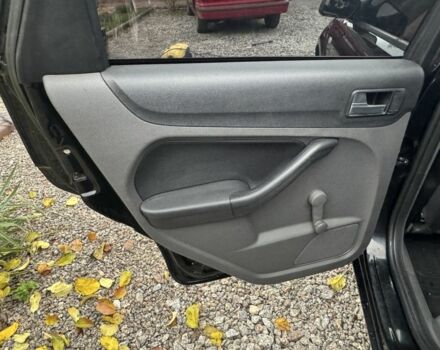 Черный Форд Фокус, объемом двигателя 1.6 л и пробегом 220 тыс. км за 2200 $, фото 16 на Automoto.ua