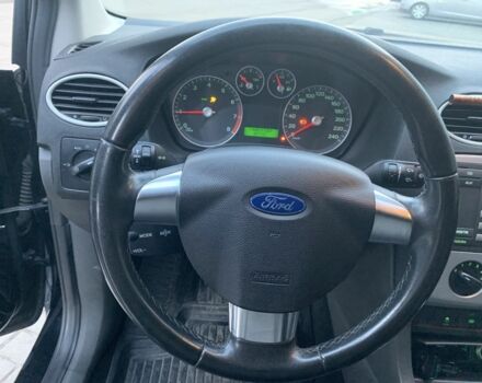 Черный Форд Фокус, объемом двигателя 1.6 л и пробегом 162 тыс. км за 5400 $, фото 9 на Automoto.ua
