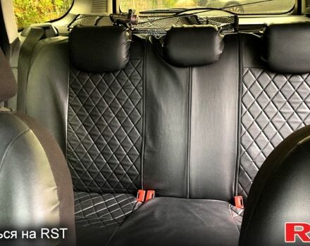 Черный Форд Фокус, объемом двигателя 1.6 л и пробегом 222 тыс. км за 6000 $, фото 2 на Automoto.ua