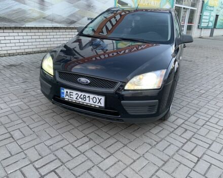 Черный Форд Фокус, объемом двигателя 1.6 л и пробегом 162 тыс. км за 5400 $, фото 1 на Automoto.ua