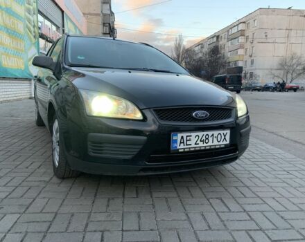 Черный Форд Фокус, объемом двигателя 1.6 л и пробегом 162 тыс. км за 5400 $, фото 2 на Automoto.ua