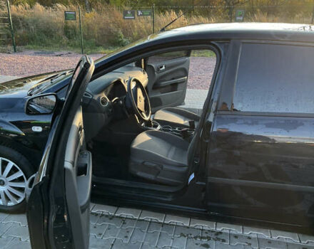 Черный Форд Фокус, объемом двигателя 1.56 л и пробегом 305 тыс. км за 4200 $, фото 1 на Automoto.ua