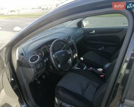 Чорний Форд Фокус, об'ємом двигуна 1.6 л та пробігом 270 тис. км за 4900 $, фото 5 на Automoto.ua