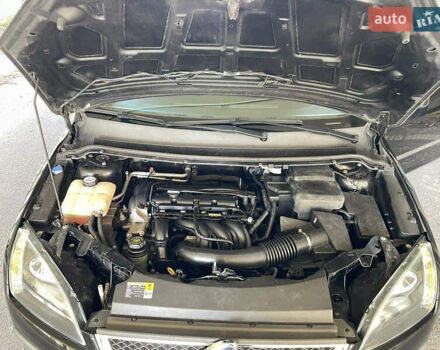 Черный Форд Фокус, объемом двигателя 1.6 л и пробегом 206 тыс. км за 4700 $, фото 11 на Automoto.ua