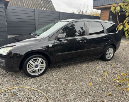 Черный Форд Фокус, объемом двигателя 1.6 л и пробегом 220 тыс. км за 2200 $, фото 1 на Automoto.ua