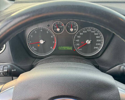 Черный Форд Фокус, объемом двигателя 1.6 л и пробегом 165 тыс. км за 5250 $, фото 15 на Automoto.ua