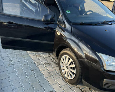 Черный Форд Фокус, объемом двигателя 1.56 л и пробегом 305 тыс. км за 4200 $, фото 4 на Automoto.ua