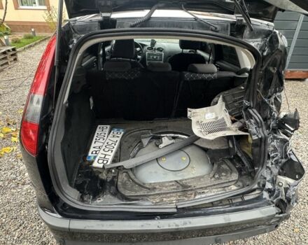 Черный Форд Фокус, объемом двигателя 1.6 л и пробегом 220 тыс. км за 2200 $, фото 17 на Automoto.ua