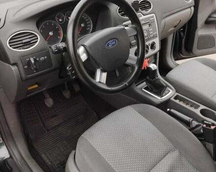 Черный Форд Фокус, объемом двигателя 1.6 л и пробегом 312 тыс. км за 4800 $, фото 15 на Automoto.ua