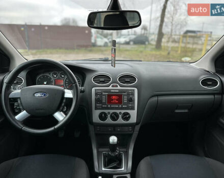 Черный Форд Фокус, объемом двигателя 1.8 л и пробегом 188 тыс. км за 5600 $, фото 45 на Automoto.ua