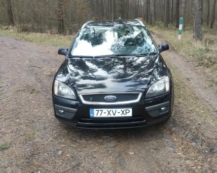 Черный Форд Фокус, объемом двигателя 1.8 л и пробегом 300 тыс. км за 2400 $, фото 2 на Automoto.ua
