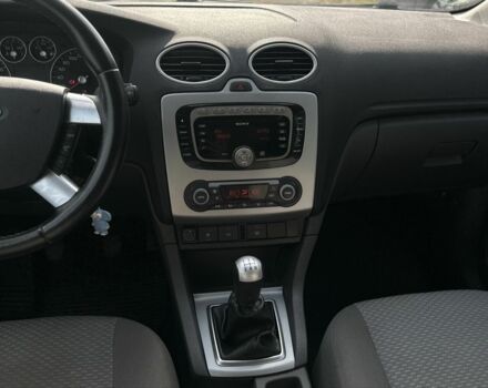 Черный Форд Фокус, объемом двигателя 1.9 л и пробегом 321 тыс. км за 4999 $, фото 20 на Automoto.ua