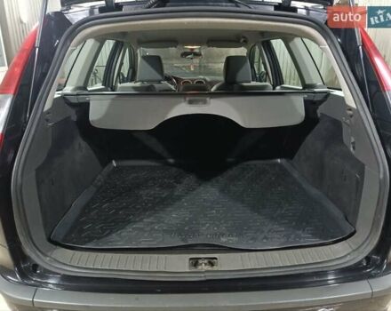 Черный Форд Фокус, объемом двигателя 1.6 л и пробегом 283 тыс. км за 4550 $, фото 12 на Automoto.ua