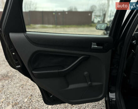 Черный Форд Фокус, объемом двигателя 1.8 л и пробегом 188 тыс. км за 5600 $, фото 34 на Automoto.ua