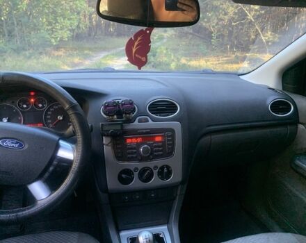Черный Форд Фокус, объемом двигателя 1.6 л и пробегом 287 тыс. км за 4100 $, фото 10 на Automoto.ua