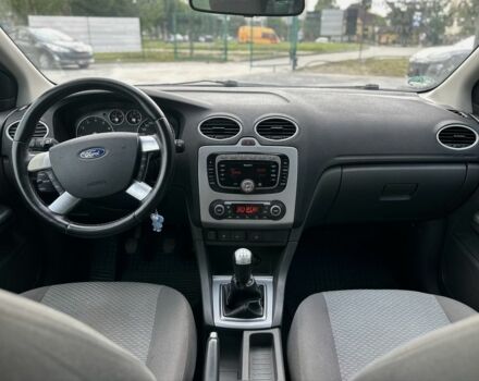 Черный Форд Фокус, объемом двигателя 1.9 л и пробегом 321 тыс. км за 4999 $, фото 16 на Automoto.ua