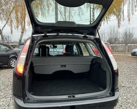 Черный Форд Фокус, объемом двигателя 1.6 л и пробегом 181 тыс. км за 5200 $, фото 6 на Automoto.ua