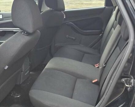 Черный Форд Фокус, объемом двигателя 1.8 л и пробегом 230 тыс. км за 2500 $, фото 15 на Automoto.ua