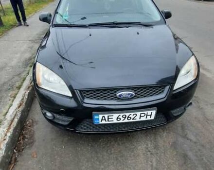 Черный Форд Фокус, объемом двигателя 1.6 л и пробегом 300 тыс. км за 4730 $, фото 4 на Automoto.ua