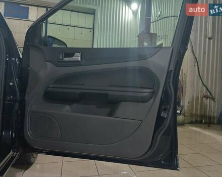 Черный Форд Фокус, объемом двигателя 1.6 л и пробегом 283 тыс. км за 4550 $, фото 9 на Automoto.ua