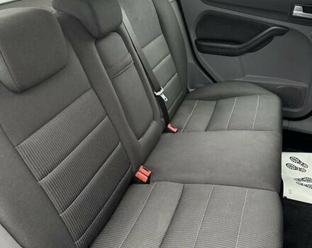 Черный Форд Фокус, объемом двигателя 1.6 л и пробегом 181 тыс. км за 5200 $, фото 11 на Automoto.ua