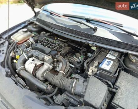 Черный Форд Фокус, объемом двигателя 1.6 л и пробегом 395 тыс. км за 4000 $, фото 9 на Automoto.ua