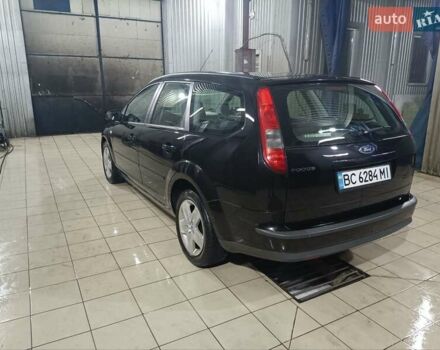 Черный Форд Фокус, объемом двигателя 1.6 л и пробегом 283 тыс. км за 4550 $, фото 4 на Automoto.ua