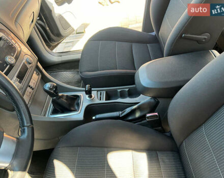 Черный Форд Фокус, объемом двигателя 1.6 л и пробегом 181 тыс. км за 5300 $, фото 5 на Automoto.ua