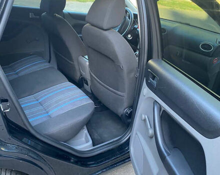 Черный Форд Фокус, объемом двигателя 1.56 л и пробегом 223 тыс. км за 4550 $, фото 18 на Automoto.ua