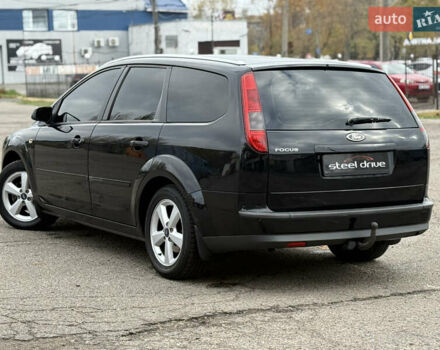 Черный Форд Фокус, объемом двигателя 1.6 л и пробегом 231 тыс. км за 4999 $, фото 5 на Automoto.ua