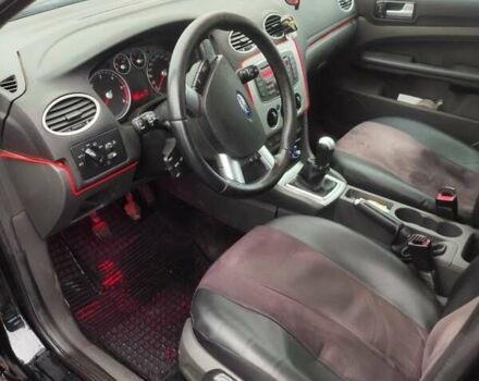 Черный Форд Фокус, объемом двигателя 1.6 л и пробегом 286 тыс. км за 4800 $, фото 5 на Automoto.ua