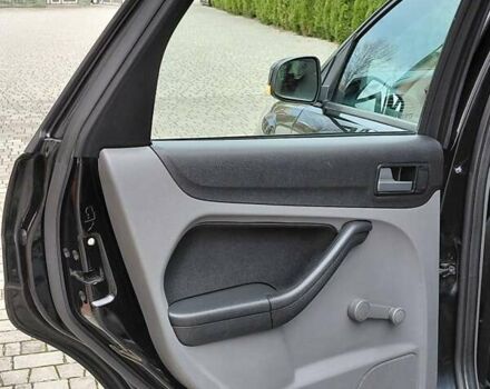 Форд Фокус 2008 в Самборе на Automoto.ua Черный Форд Фокус, объемом двигателя 1.6 л и пробегом 225 тыс. км за 4999 $, фото 57 на Automoto.ua