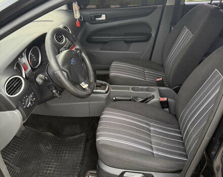 Черный Форд Фокус, объемом двигателя 1.6 л и пробегом 278 тыс. км за 5300 $, фото 10 на Automoto.ua