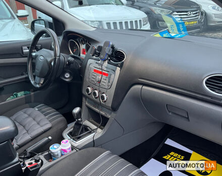 Черный Форд Фокус, объемом двигателя 1.6 л и пробегом 201 тыс. км за 5999 $, фото 22 на Automoto.ua