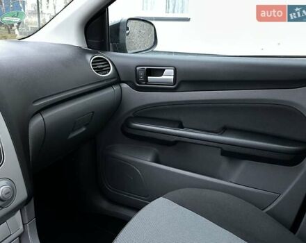 Чорний Форд Фокус, об'ємом двигуна 1.8 л та пробігом 211 тис. км за 5400 $, фото 34 на Automoto.ua