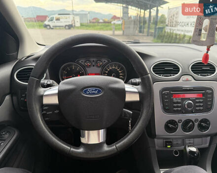 Черный Форд Фокус, объемом двигателя 1.6 л и пробегом 278 тыс. км за 5300 $, фото 9 на Automoto.ua
