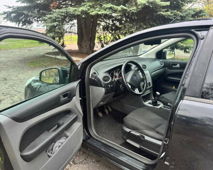 Черный Форд Фокус, объемом двигателя 1.8 л и пробегом 160 тыс. км за 5700 $, фото 6 на Automoto.ua