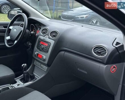 Чорний Форд Фокус, об'ємом двигуна 1.8 л та пробігом 211 тис. км за 5400 $, фото 19 на Automoto.ua