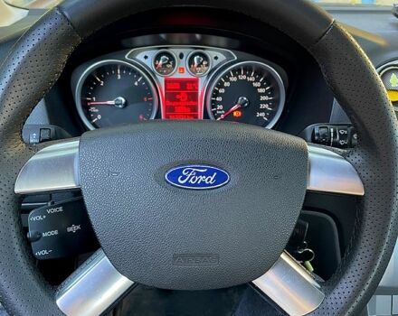 Чорний Форд Фокус, об'ємом двигуна 1.6 л та пробігом 235 тис. км за 5410 $, фото 2 на Automoto.ua