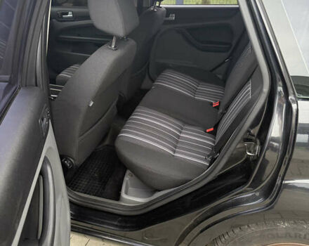 Черный Форд Фокус, объемом двигателя 1.6 л и пробегом 278 тыс. км за 5300 $, фото 12 на Automoto.ua