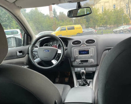 Черный Форд Фокус, объемом двигателя 1.6 л и пробегом 260 тыс. км за 5400 $, фото 16 на Automoto.ua