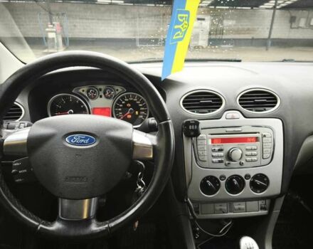 Черный Форд Фокус, объемом двигателя 1.6 л и пробегом 190 тыс. км за 5200 $, фото 9 на Automoto.ua