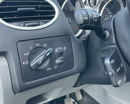 Черный Форд Фокус, объемом двигателя 1.6 л и пробегом 210 тыс. км за 4800 $, фото 28 на Automoto.ua