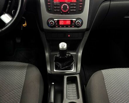 Черный Форд Фокус, объемом двигателя 1.6 л и пробегом 180 тыс. км за 5800 $, фото 8 на Automoto.ua