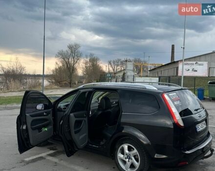 Чорний Форд Фокус, об'ємом двигуна 1.6 л та пробігом 295 тис. км за 5599 $, фото 23 на Automoto.ua