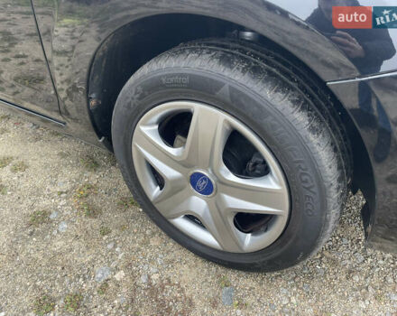 Черный Форд Фокус, объемом двигателя 1.6 л и пробегом 223 тыс. км за 6400 $, фото 10 на Automoto.ua