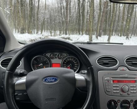 Черный Форд Фокус, объемом двигателя 1.6 л и пробегом 210 тыс. км за 5000 $, фото 6 на Automoto.ua