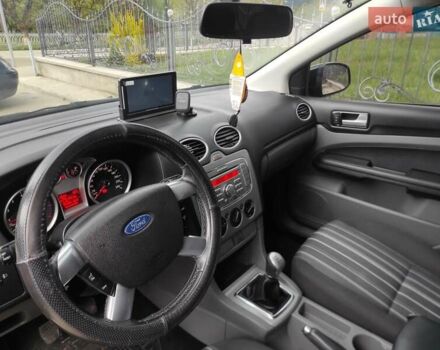 Черный Форд Фокус, объемом двигателя 1.6 л и пробегом 251 тыс. км за 5499 $, фото 7 на Automoto.ua