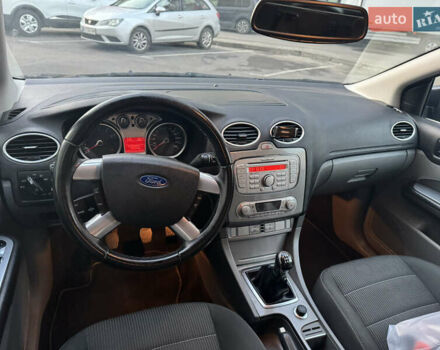 Чорний Форд Фокус, об'ємом двигуна 1.6 л та пробігом 261 тис. км за 5800 $, фото 15 на Automoto.ua